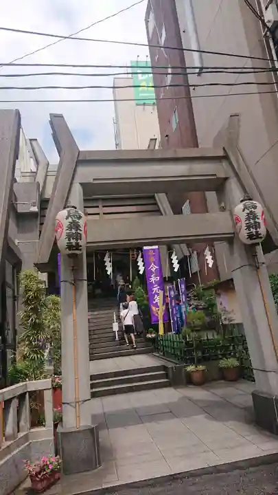 烏森神社の鳥居