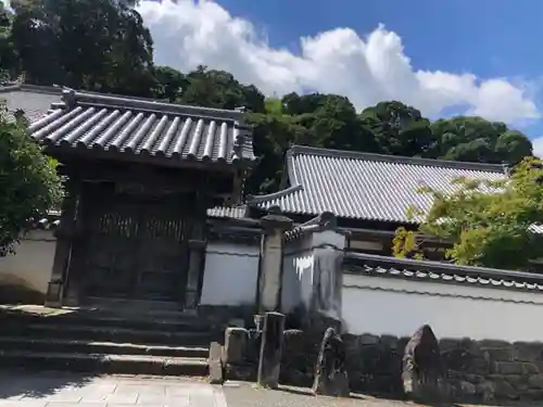 光明禅寺の山門・神門