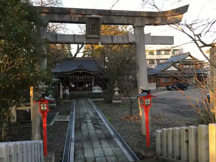 湊八幡神社の鳥居