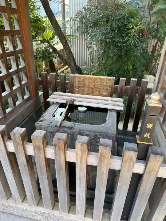 日枝大神の{uncategorized: "未分類", other: "その他", undefined: "問題あり", building: "その他建物", grave: "お墓", sacred_gate: "鳥居", guardian: "狛犬", statue: "像", buddha: "仏像", history: "歴史", nature: "自然", garden: "庭園", animal: "動物", pagoda: "塔", temizu: "手水舎", mountain_gate: "山門・神門", sanctuary: "本殿・本堂", subordinate: "末社・摂社", art: "芸術", scenery: "景色", jizo: "地蔵", ema: "絵馬", goshuin: "御朱印", omikuji: "おみくじ", items: "授与品その他", amulet: "お守り", goshuincho: "御朱印帳", eats: "食事", festival: "お祭り", votive_dance: "神楽", shichigosan: "七五三参", wedding: "結婚式", experience: "体験その他", initially: "初詣", around: "周辺", anti_infection: "感染症対策"}