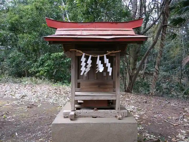 八幡神社の{uncategorized: "未分類", other: "その他", undefined: "問題あり", building: "その他建物", grave: "お墓", sacred_gate: "鳥居", guardian: "狛犬", statue: "像", buddha: "仏像", history: "歴史", nature: "自然", garden: "庭園", animal: "動物", pagoda: "塔", temizu: "手水舎", mountain_gate: "山門・神門", sanctuary: "本殿・本堂", subordinate: "末社・摂社", art: "芸術", scenery: "景色", jizo: "地蔵", ema: "絵馬", goshuin: "御朱印", omikuji: "おみくじ", items: "授与品その他", amulet: "お守り", goshuincho: "御朱印帳", eats: "食事", festival: "お祭り", votive_dance: "神楽", shichigosan: "七五三参", wedding: "結婚式", experience: "体験その他", initially: "初詣", around: "周辺", anti_infection: "感染症対策"}