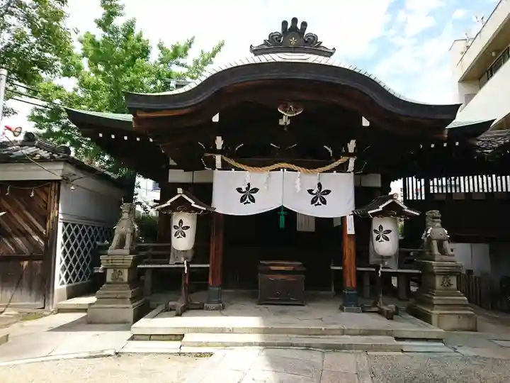 比賣許曾神社の本殿・本堂