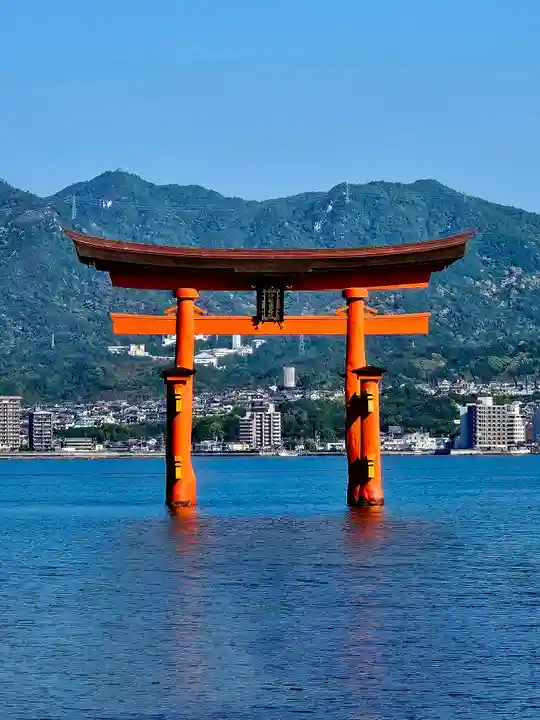 厳島神社(広島県)