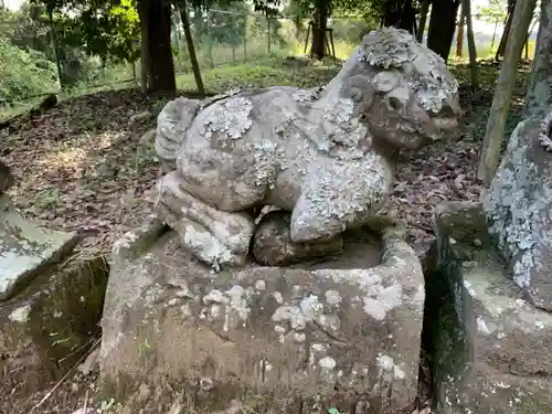 五靈神社の狛犬