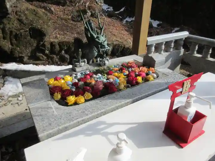 中之嶽神社の手水舎