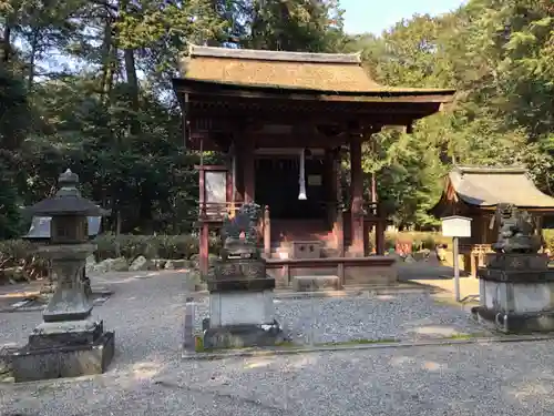 苗村神社の本殿