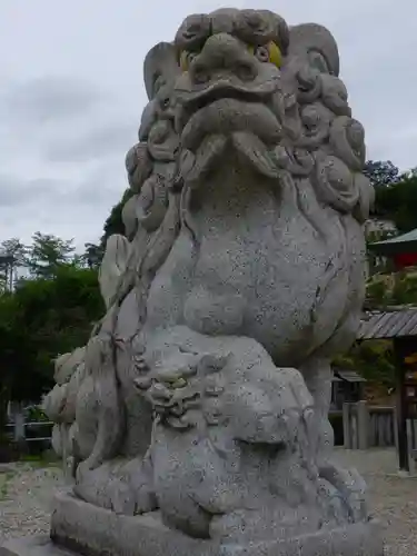 富士浅間神社の狛犬