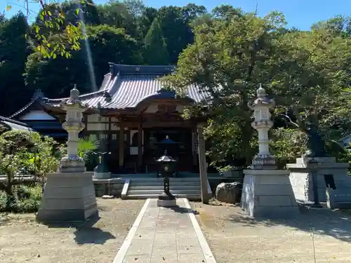 鏡徳寺の本殿・本堂