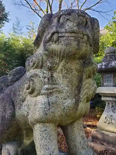 伏木神社の狛犬