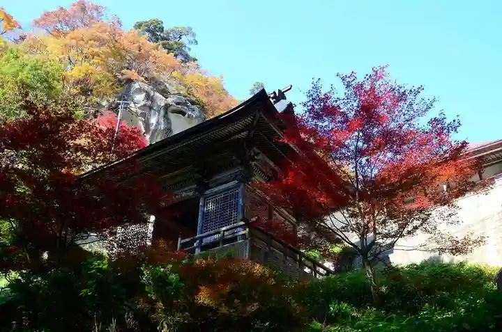 宝珠山 立石寺の本殿・本堂