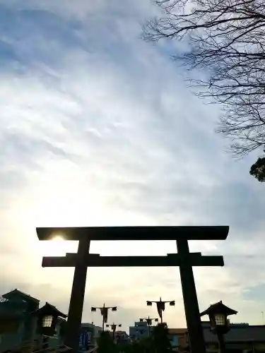 鹿島神宮の{uncategorized: "未分類", other: "その他", undefined: "問題あり", building: "その他建物", grave: "お墓", sacred_gate: "鳥居", guardian: "狛犬", statue: "像", buddha: "仏像", history: "歴史", nature: "自然", garden: "庭園", animal: "動物", pagoda: "塔", temizu: "手水舎", mountain_gate: "山門・神門", sanctuary: "本殿・本堂", subordinate: "末社・摂社", art: "芸術", scenery: "景色", jizo: "地蔵", ema: "絵馬", goshuin: "御朱印", omikuji: "おみくじ", items: "授与品その他", amulet: "お守り", goshuincho: "御朱印帳", eats: "食事", festival: "お祭り", votive_dance: "神楽", shichigosan: "七五三参", wedding: "結婚式", experience: "体験その他", initially: "初詣", around: "周辺", anti_infection: "感染症対策"}