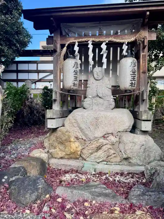 石坐神社(滋賀県)