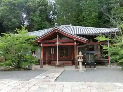 安岡寺の本殿・本堂