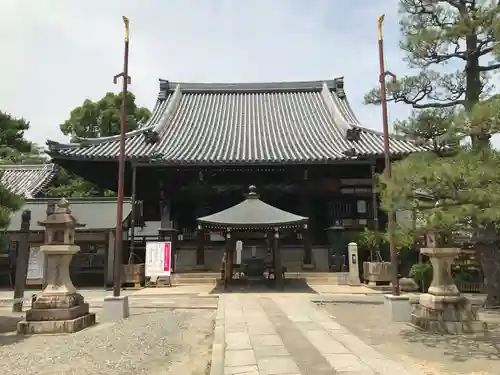 葛井寺の本殿・本堂