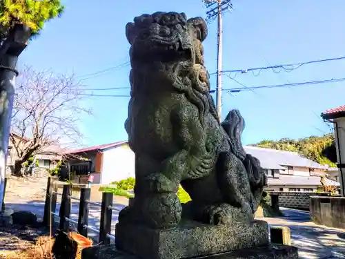 熊野神社（乙方熊野神社）の狛犬