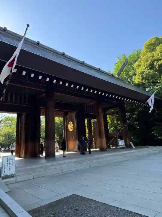 靖國神社の{uncategorized: "未分類", other: "その他", undefined: "問題あり", building: "その他建物", grave: "お墓", sacred_gate: "鳥居", guardian: "狛犬", statue: "像", buddha: "仏像", history: "歴史", nature: "自然", garden: "庭園", animal: "動物", pagoda: "塔", temizu: "手水舎", mountain_gate: "山門・神門", sanctuary: "本殿・本堂", subordinate: "末社・摂社", art: "芸術", scenery: "景色", jizo: "地蔵", ema: "絵馬", goshuin: "御朱印", omikuji: "おみくじ", items: "授与品その他", amulet: "お守り", goshuincho: "御朱印帳", eats: "食事", festival: "お祭り", votive_dance: "神楽", shichigosan: "七五三参", wedding: "結婚式", experience: "体験その他", initially: "初詣", around: "周辺", anti_infection: "感染症対策"}
