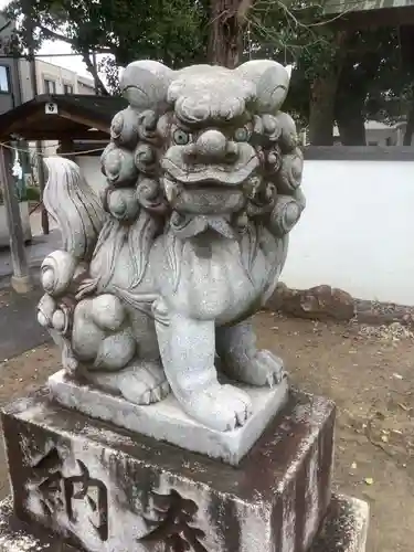 六軒神社の狛犬