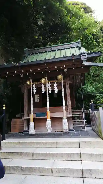 銭洗弁財天宇賀福神社の本殿・本堂