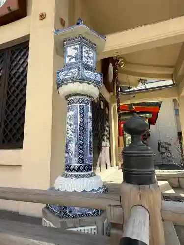 火防　陶器神社（坐摩神社末社）の{uncategorized: "未分類", other: "その他", undefined: "問題あり", building: "その他建物", grave: "お墓", sacred_gate: "鳥居", guardian: "狛犬", statue: "像", buddha: "仏像", history: "歴史", nature: "自然", garden: "庭園", animal: "動物", pagoda: "塔", temizu: "手水舎", mountain_gate: "山門・神門", sanctuary: "本殿・本堂", subordinate: "末社・摂社", art: "芸術", scenery: "景色", jizo: "地蔵", ema: "絵馬", goshuin: "御朱印", omikuji: "おみくじ", items: "授与品その他", amulet: "お守り", goshuincho: "御朱印帳", eats: "食事", festival: "お祭り", votive_dance: "神楽", shichigosan: "七五三参", wedding: "結婚式", experience: "体験その他", initially: "初詣", around: "周辺", anti_infection: "感染症対策"}