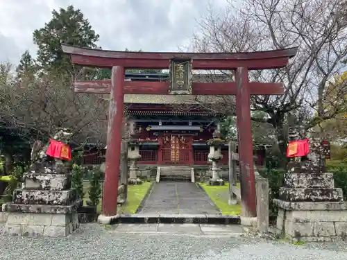 金峯山寺の鳥居