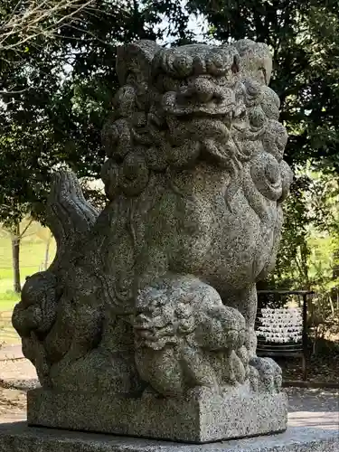 氷川神社の狛犬