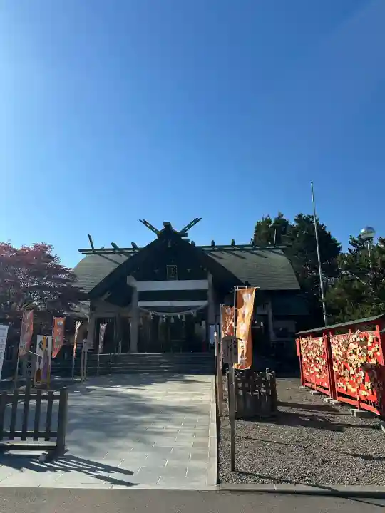 中嶋神社の{uncategorized: "未分類", other: "その他", undefined: "問題あり", building: "その他建物", grave: "お墓", sacred_gate: "鳥居", guardian: "狛犬", statue: "像", buddha: "仏像", history: "歴史", nature: "自然", garden: "庭園", animal: "動物", pagoda: "塔", temizu: "手水舎", mountain_gate: "山門・神門", sanctuary: "本殿・本堂", subordinate: "末社・摂社", art: "芸術", scenery: "景色", jizo: "地蔵", ema: "絵馬", goshuin: "御朱印", omikuji: "おみくじ", items: "授与品その他", amulet: "お守り", goshuincho: "御朱印帳", eats: "食事", festival: "お祭り", votive_dance: "神楽", shichigosan: "七五三参", wedding: "結婚式", experience: "体験その他", initially: "初詣", around: "周辺", anti_infection: "感染症対策"}