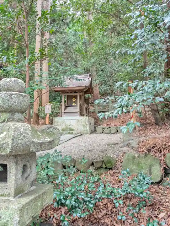 枚岡神社の{uncategorized: "未分類", other: "その他", undefined: "問題あり", building: "その他建物", grave: "お墓", sacred_gate: "鳥居", guardian: "狛犬", statue: "像", buddha: "仏像", history: "歴史", nature: "自然", garden: "庭園", animal: "動物", pagoda: "塔", temizu: "手水舎", mountain_gate: "山門・神門", sanctuary: "本殿・本堂", subordinate: "末社・摂社", art: "芸術", scenery: "景色", jizo: "地蔵", ema: "絵馬", goshuin: "御朱印", omikuji: "おみくじ", items: "授与品その他", amulet: "お守り", goshuincho: "御朱印帳", eats: "食事", festival: "お祭り", votive_dance: "神楽", shichigosan: "七五三参", wedding: "結婚式", experience: "体験その他", initially: "初詣", around: "周辺", anti_infection: "感染症対策"}