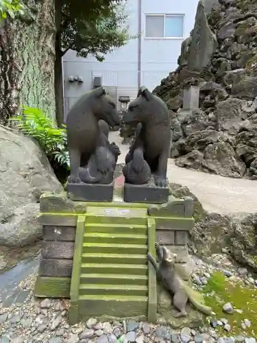 鐵砲洲稲荷神社の{uncategorized: "未分類", other: "その他", undefined: "問題あり", building: "その他建物", grave: "お墓", sacred_gate: "鳥居", guardian: "狛犬", statue: "像", buddha: "仏像", history: "歴史", nature: "自然", garden: "庭園", animal: "動物", pagoda: "塔", temizu: "手水舎", mountain_gate: "山門・神門", sanctuary: "本殿・本堂", subordinate: "末社・摂社", art: "芸術", scenery: "景色", jizo: "地蔵", ema: "絵馬", goshuin: "御朱印", omikuji: "おみくじ", items: "授与品その他", amulet: "お守り", goshuincho: "御朱印帳", eats: "食事", festival: "お祭り", votive_dance: "神楽", shichigosan: "七五三参", wedding: "結婚式", experience: "体験その他", initially: "初詣", around: "周辺", anti_infection: "感染症対策"}