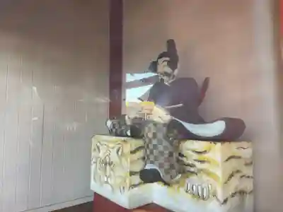 簳幹八幡宮の像