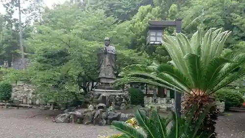 本立寺の像