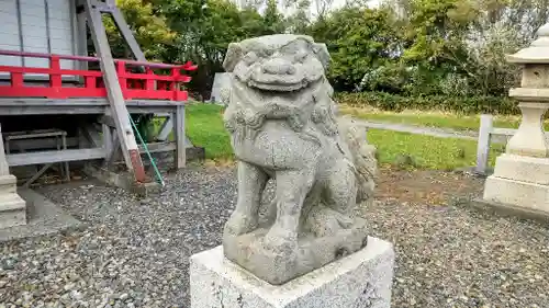 苫前神社の狛犬