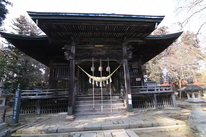 田村神社の本殿・本堂