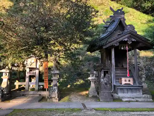 須我神社の末社