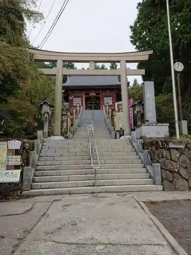 武蔵御嶽神社の鳥居