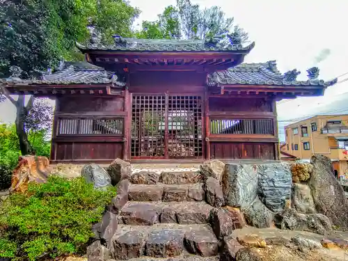 神明社（楠町）の本殿・本堂