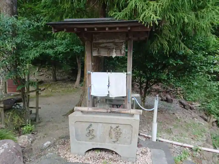 宇佐八幡神社の手水舎