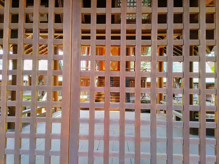 六所神社の本殿・本堂