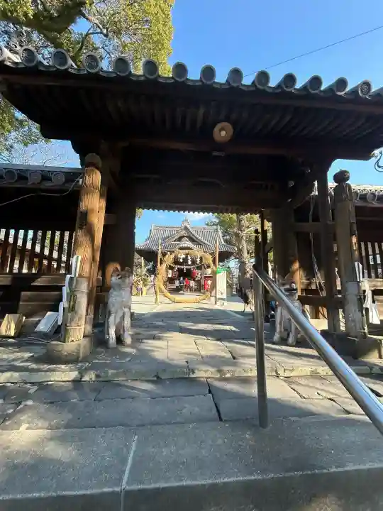 福島八幡宮の{uncategorized: "未分類", other: "その他", undefined: "問題あり", building: "その他建物", grave: "お墓", sacred_gate: "鳥居", guardian: "狛犬", statue: "像", buddha: "仏像", history: "歴史", nature: "自然", garden: "庭園", animal: "動物", pagoda: "塔", temizu: "手水舎", mountain_gate: "山門・神門", sanctuary: "本殿・本堂", subordinate: "末社・摂社", art: "芸術", scenery: "景色", jizo: "地蔵", ema: "絵馬", goshuin: "御朱印", omikuji: "おみくじ", items: "授与品その他", amulet: "お守り", goshuincho: "御朱印帳", eats: "食事", festival: "お祭り", votive_dance: "神楽", shichigosan: "七五三参", wedding: "結婚式", experience: "体験その他", initially: "初詣", around: "周辺", anti_infection: "感染症対策"}