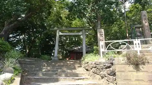 根神社の鳥居