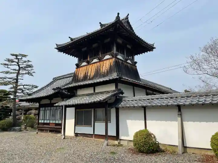明照寺の{uncategorized: "未分類", other: "その他", undefined: "問題あり", building: "その他建物", grave: "お墓", sacred_gate: "鳥居", guardian: "狛犬", statue: "像", buddha: "仏像", history: "歴史", nature: "自然", garden: "庭園", animal: "動物", pagoda: "塔", temizu: "手水舎", mountain_gate: "山門・神門", sanctuary: "本殿・本堂", subordinate: "末社・摂社", art: "芸術", scenery: "景色", jizo: "地蔵", ema: "絵馬", goshuin: "御朱印", omikuji: "おみくじ", items: "授与品その他", amulet: "お守り", goshuincho: "御朱印帳", eats: "食事", festival: "お祭り", votive_dance: "神楽", shichigosan: "七五三参", wedding: "結婚式", experience: "体験その他", initially: "初詣", around: "周辺", anti_infection: "感染症対策"}