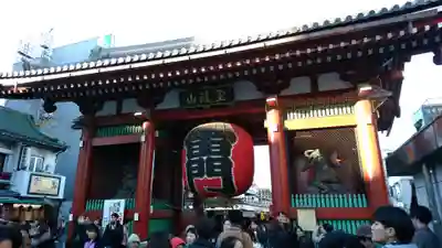浅草寺の山門・神門