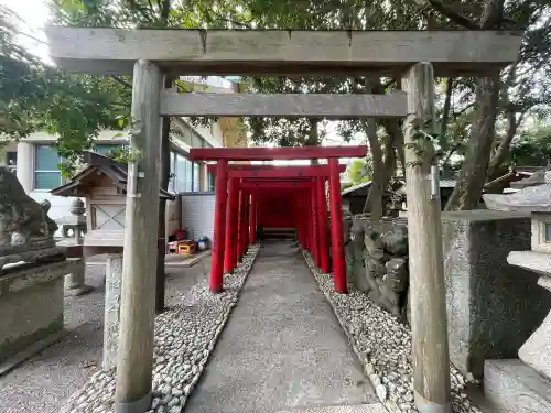 日保見山八幡宮の{uncategorized: "未分類", other: "その他", undefined: "問題あり", building: "その他建物", grave: "お墓", sacred_gate: "鳥居", guardian: "狛犬", statue: "像", buddha: "仏像", history: "歴史", nature: "自然", garden: "庭園", animal: "動物", pagoda: "塔", temizu: "手水舎", mountain_gate: "山門・神門", sanctuary: "本殿・本堂", subordinate: "末社・摂社", art: "芸術", scenery: "景色", jizo: "地蔵", ema: "絵馬", goshuin: "御朱印", omikuji: "おみくじ", items: "授与品その他", amulet: "お守り", goshuincho: "御朱印帳", eats: "食事", festival: "お祭り", votive_dance: "神楽", shichigosan: "七五三参", wedding: "結婚式", experience: "体験その他", initially: "初詣", around: "周辺", anti_infection: "感染症対策"}