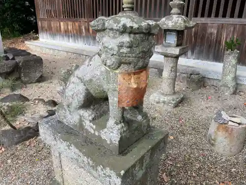 甲斐神社の狛犬