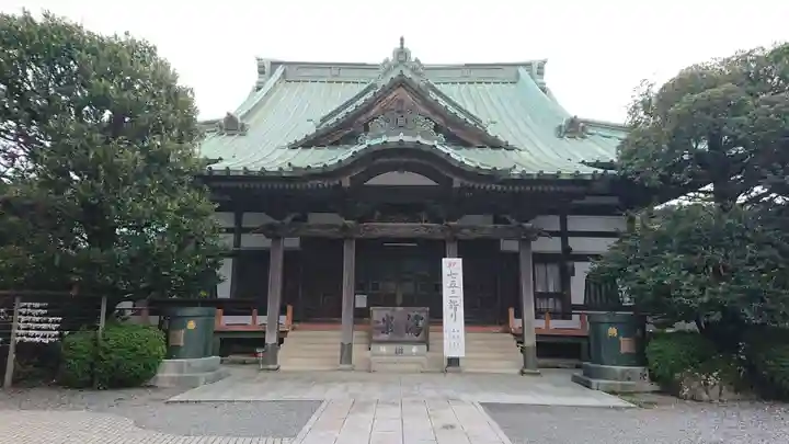 佛現寺の本殿・本堂