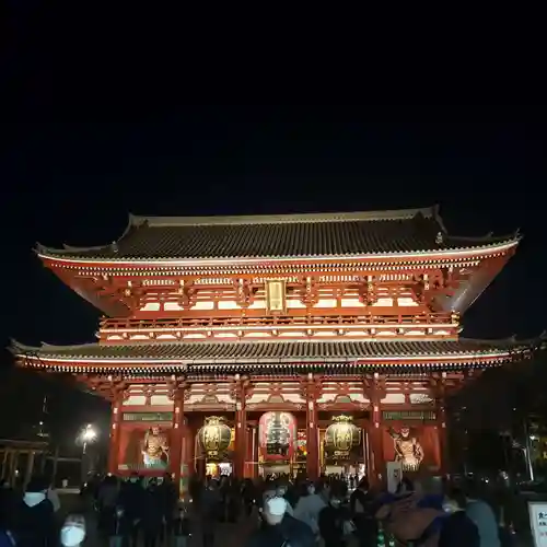 浅草寺の山門