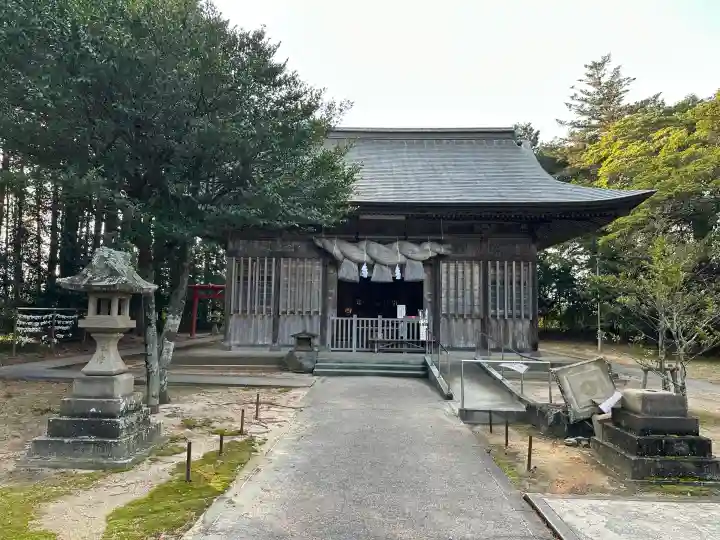 阿太加夜神社の{uncategorized: "未分類", other: "その他", undefined: "問題あり", building: "その他建物", grave: "お墓", sacred_gate: "鳥居", guardian: "狛犬", statue: "像", buddha: "仏像", history: "歴史", nature: "自然", garden: "庭園", animal: "動物", pagoda: "塔", temizu: "手水舎", mountain_gate: "山門・神門", sanctuary: "本殿・本堂", subordinate: "末社・摂社", art: "芸術", scenery: "景色", jizo: "地蔵", ema: "絵馬", goshuin: "御朱印", omikuji: "おみくじ", items: "授与品その他", amulet: "お守り", goshuincho: "御朱印帳", eats: "食事", festival: "お祭り", votive_dance: "神楽", shichigosan: "七五三参", wedding: "結婚式", experience: "体験その他", initially: "初詣", around: "周辺", anti_infection: "感染症対策"}