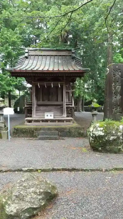 淺間神社(忍野八海)の末社・摂社