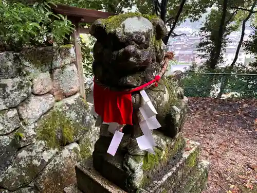 長谷山口坐神社の狛犬