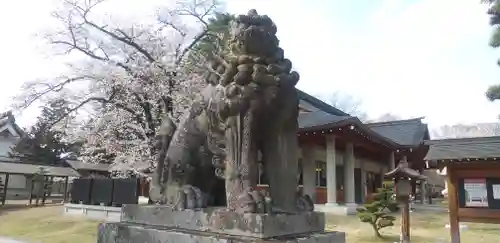 長野縣護國神社の狛犬