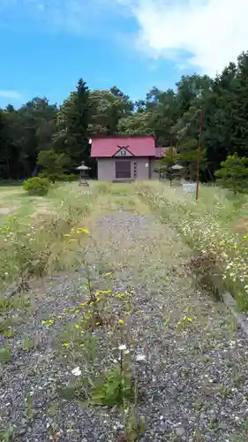 聚富神社の本殿